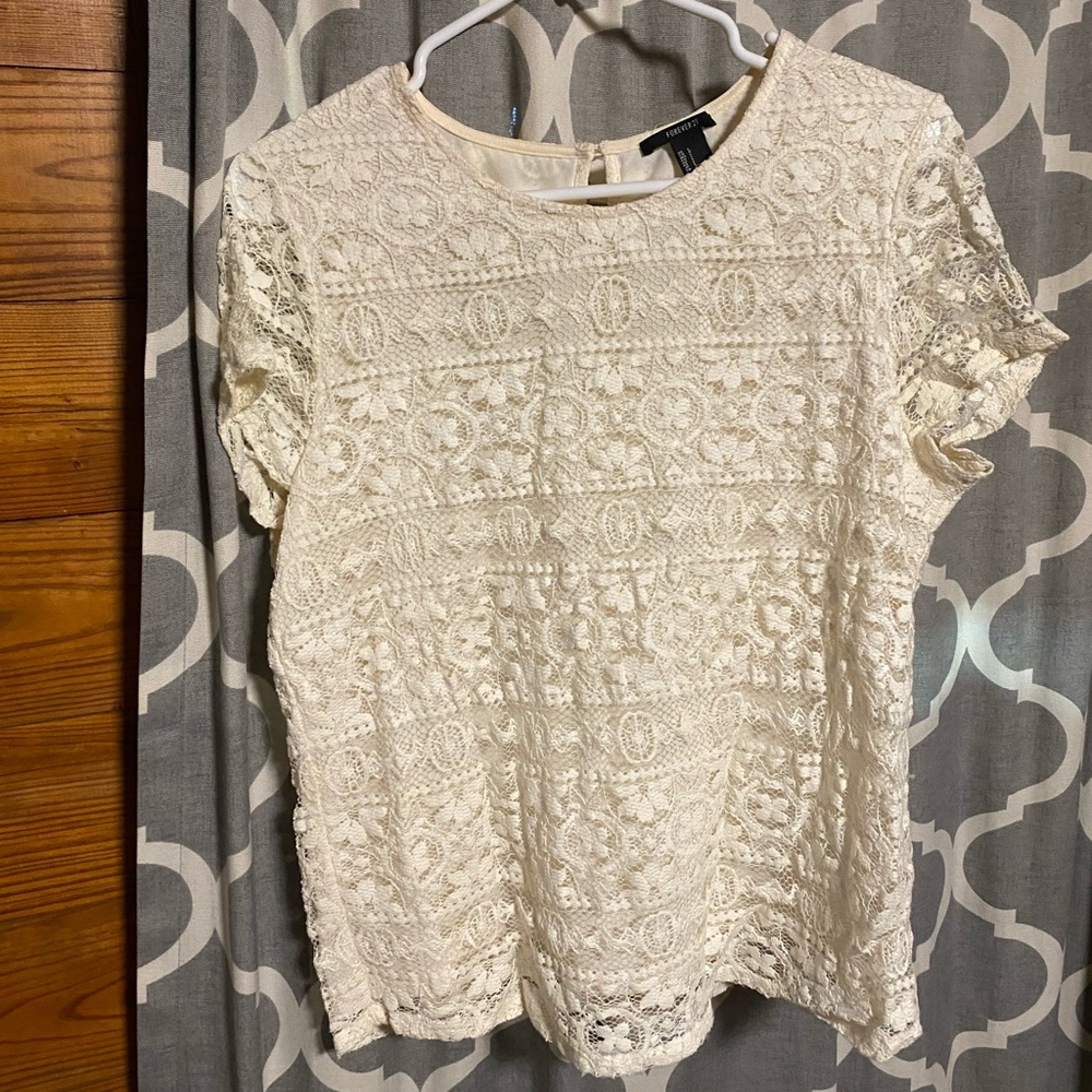 Women’s elegant tee